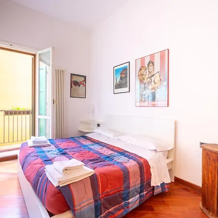 شقة Riva Reno, By Short Holidays بولونيا