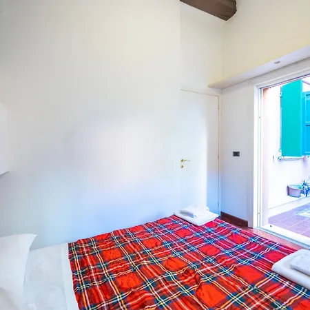 Riva Reno, By Short Holidays Apartment Bologna