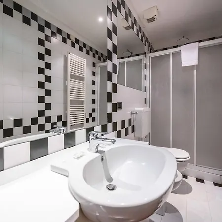 شقة Riva Reno, By Short Holidays بولونيا