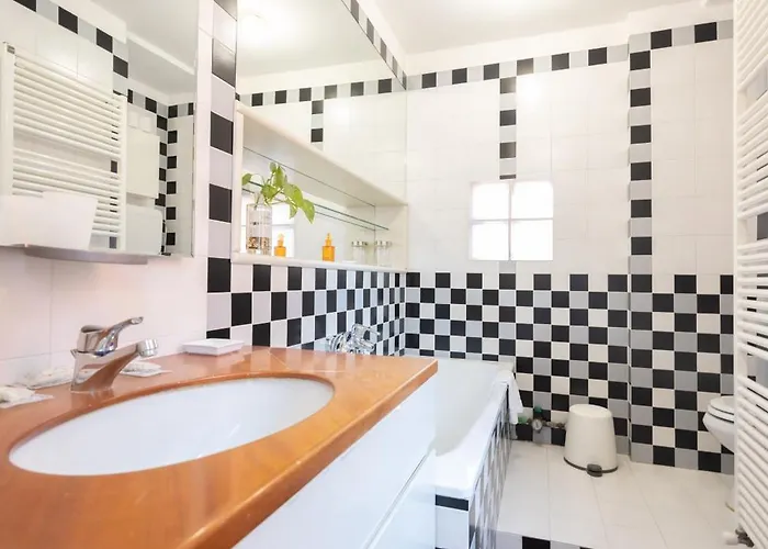 Riva Reno, By Short Holidays * Bologna